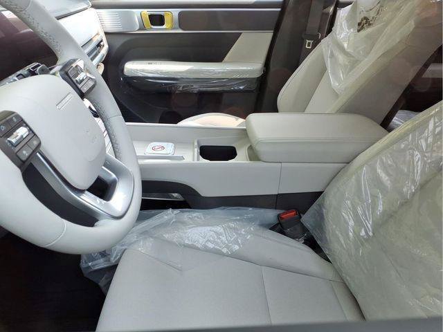 New 2027 Hyundai Santa Fe SE AWD/4WD image 8