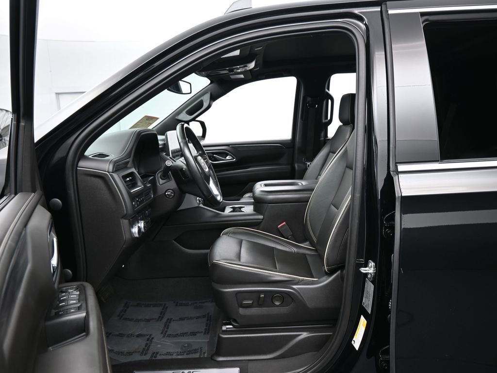 Used 2021 GMC Yukon SLT w/ SLT Luxury Plus Package image 11