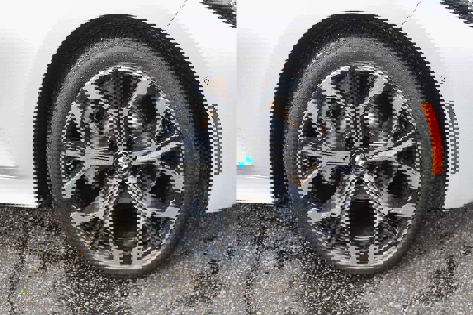 Used 2025 BMW 330i Sedan w/ Convenience Package image 9