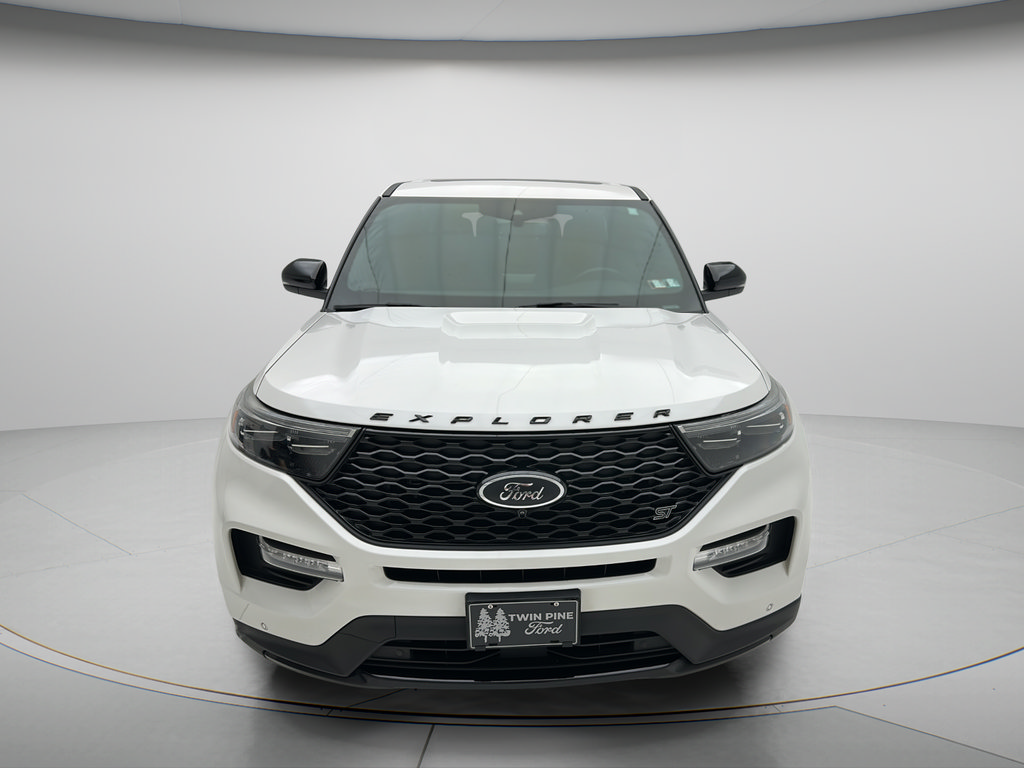 Used 2022 Ford Explorer ST w/ Equipment Group 401A AWD/4WD image 2