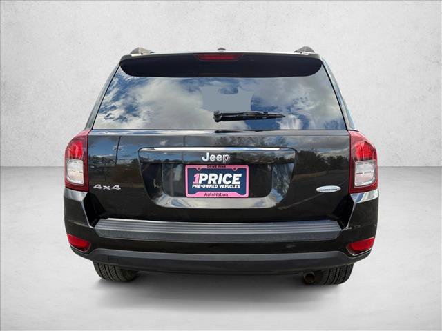 Used 2017 Jeep Compass Latitude AWD/4WD image 7
