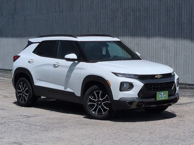 Used 2023 Chevrolet TrailBlazer ACTIV w/ Sun and Liftgate Package AWD/4WD image 11