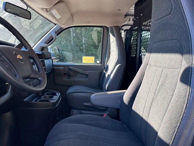 Certified 2025 Chevrolet Express 2500 w/ Driver Convenience Package RWD image 26