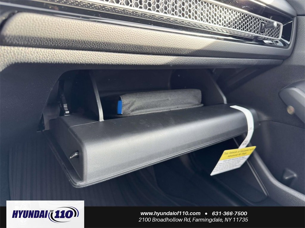 Used 2025 Honda Civic Sport image 32