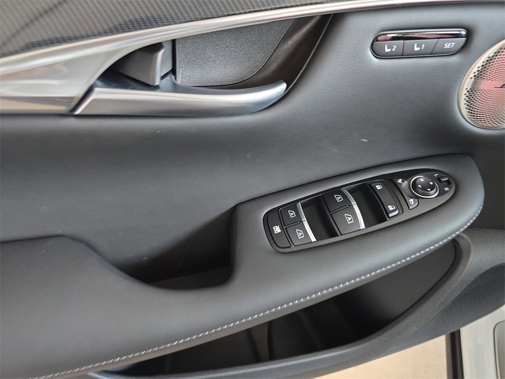 New 2025 INFINITI QX50 Sport image 14