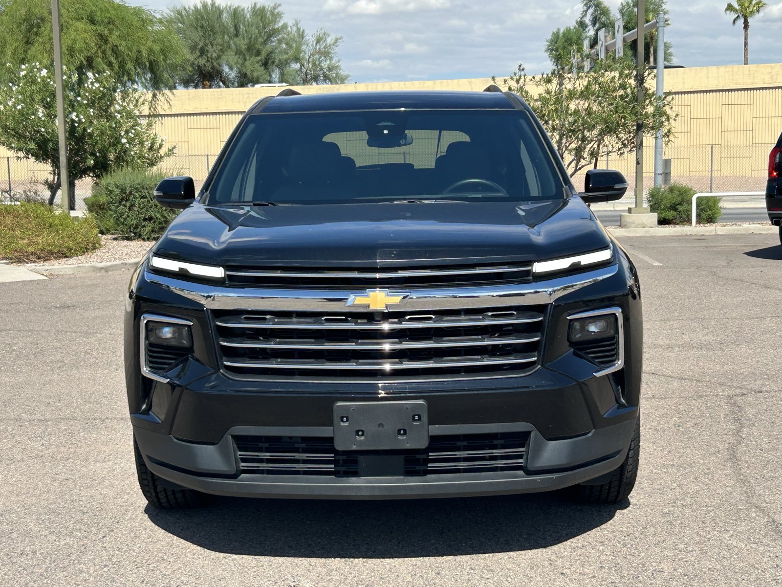 Certified 2025 Chevrolet Traverse LT FWD image 8