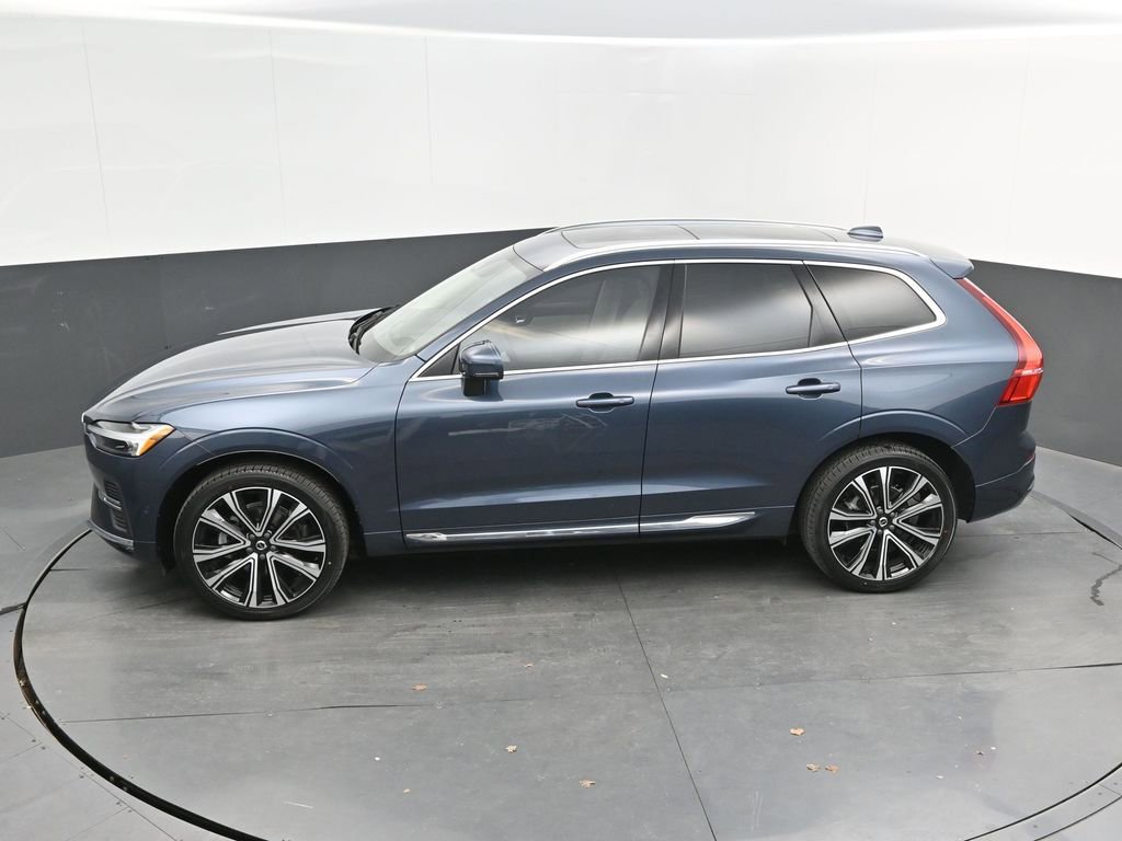 Certified 2023 Volvo XC60 B5 Ultimate w/ Protection Package Premier image 24