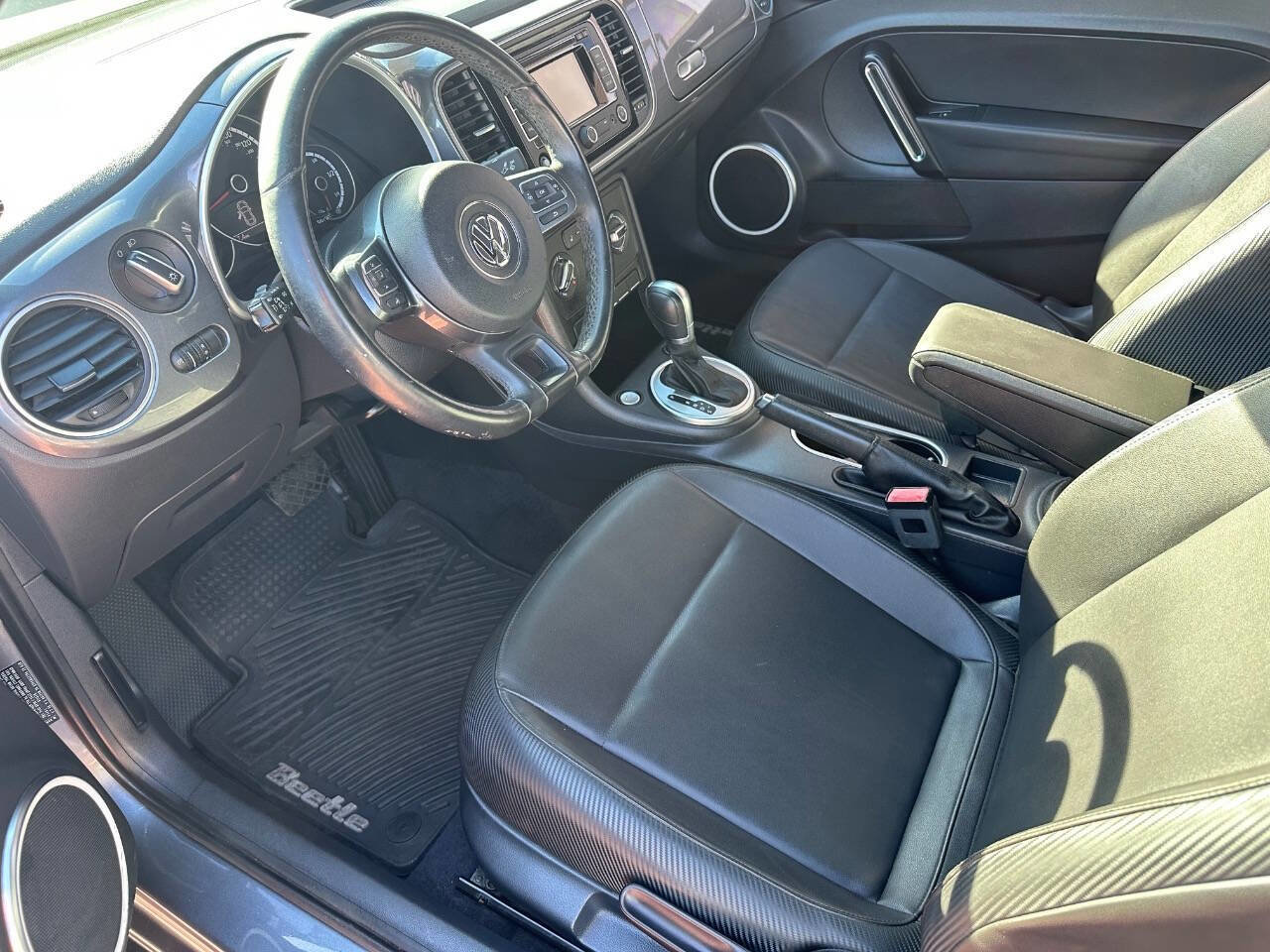 Used 2015 Volkswagen Beetle 1.8T image 5