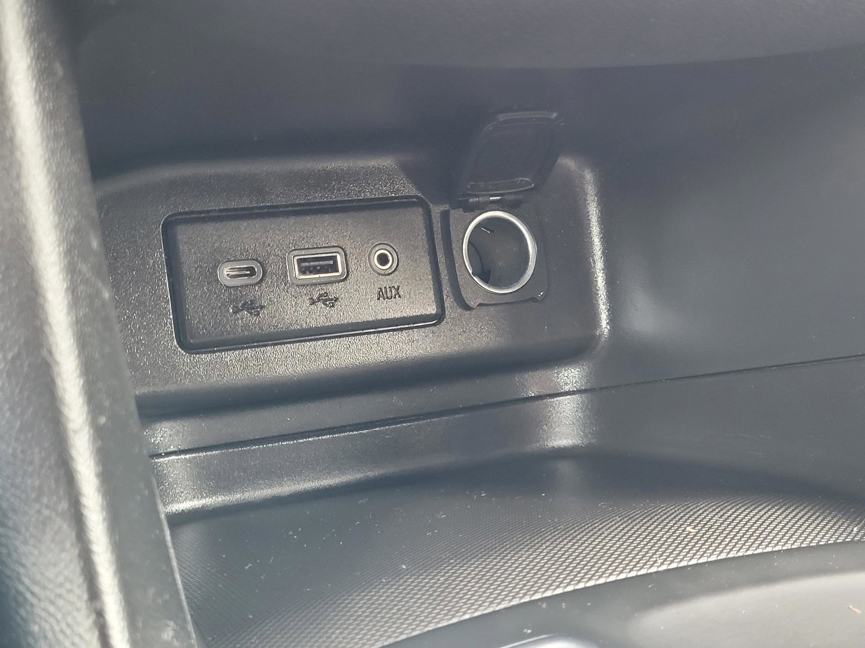 Used 2019 Chevrolet Equinox LT image 19