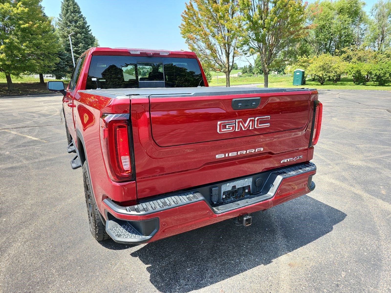 Used 2022 GMC Sierra 1500 AT4X AWD/4WD image 3