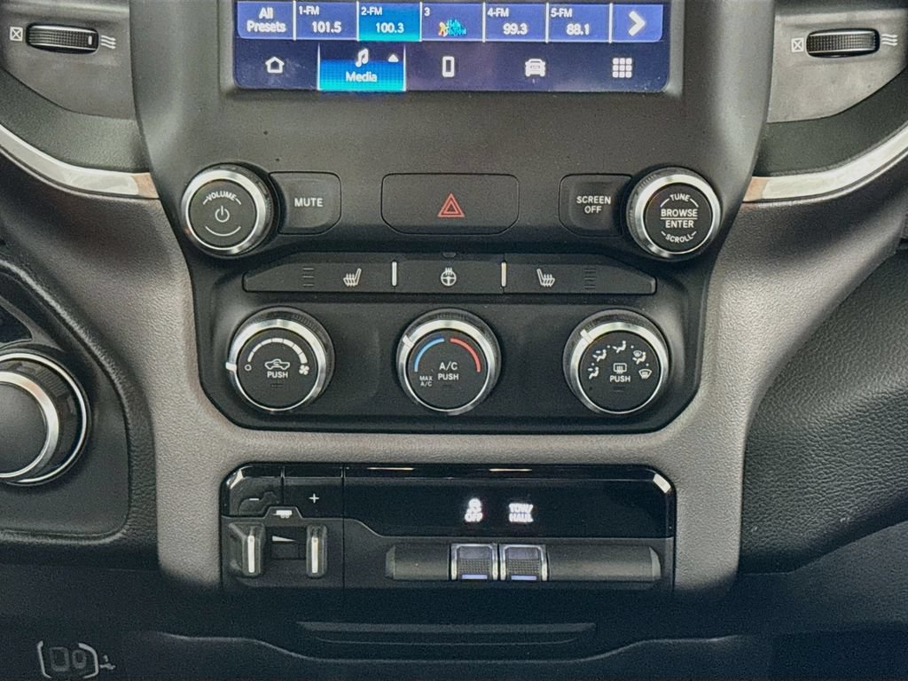 Used 2023 RAM 1500 Big Horn AWD/4WD image 15