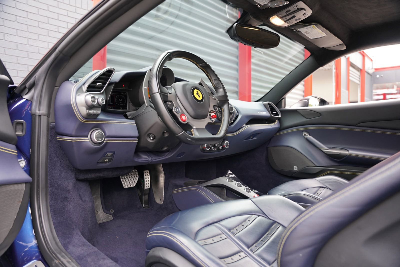 Used 2017 Ferrari 488 GTB RWD image 15
