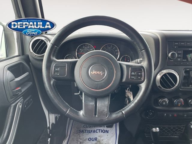 Used 2018 Jeep Wrangler Unlimited Sahara image 15