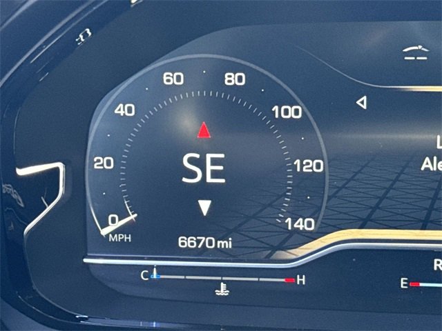 Used 2024 GMC Yukon Denali image 17