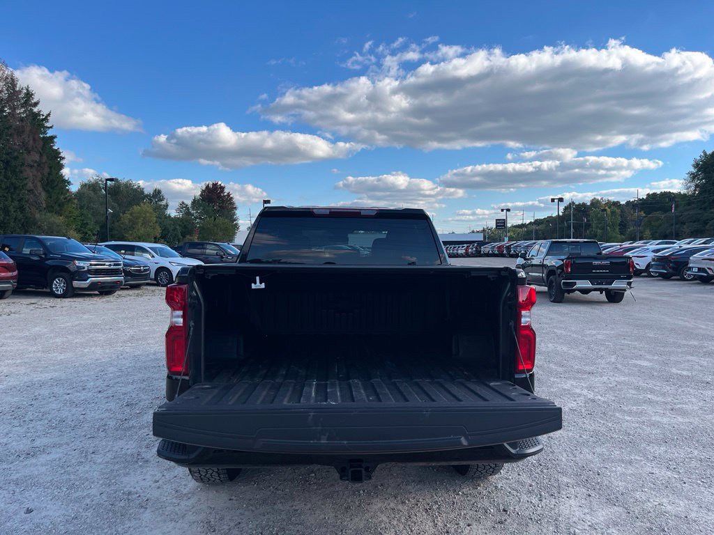 Used 2026 Chevrolet Silverado 1500 RST AWD/4WD image 9