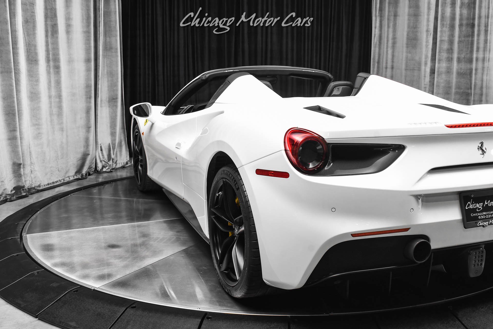Used 2017 Ferrari 488 Spider image 41