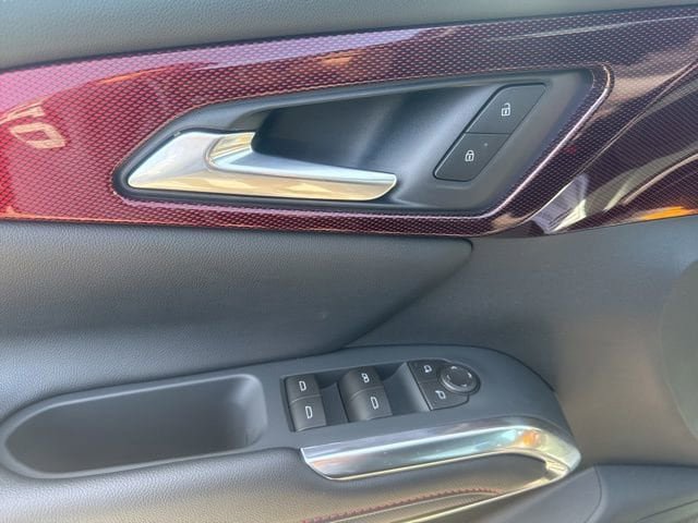 New 2026 Chevrolet Traverse Z71 w/ LPO, Floor Liner Package AWD/4WD image 10