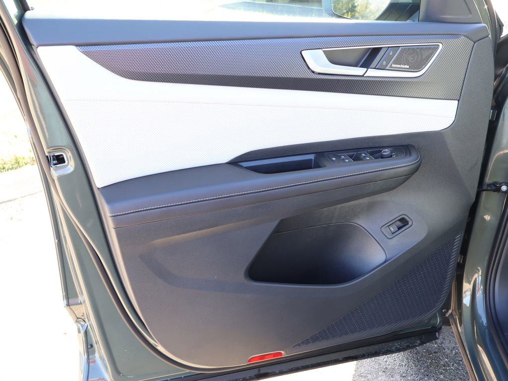 New 2026 Volkswagen Atlas Cross Sport SEL Premium R-Line image 24