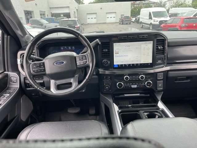 Used 2024 Ford F350 Lariat w/ Lariat Ultimate Package AWD/4WD image 16