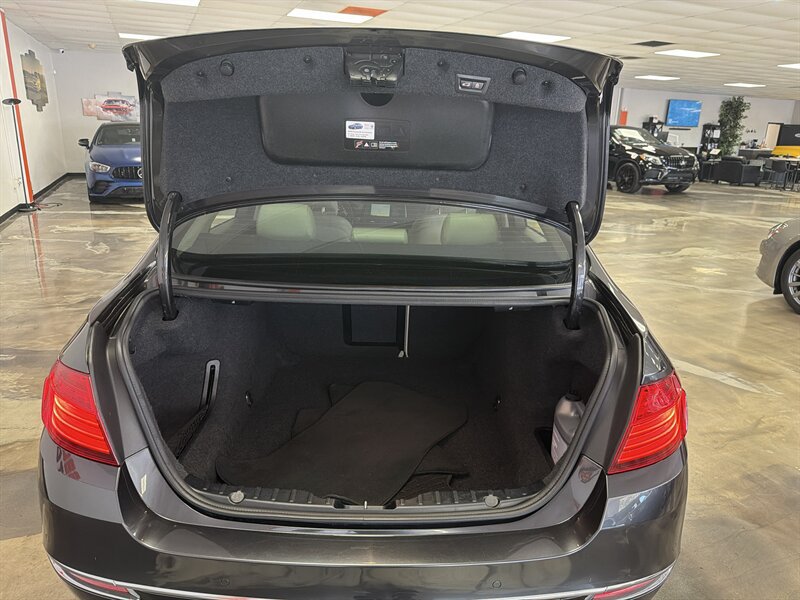 Used 2015 BMW 535i Sedan RWD image 31