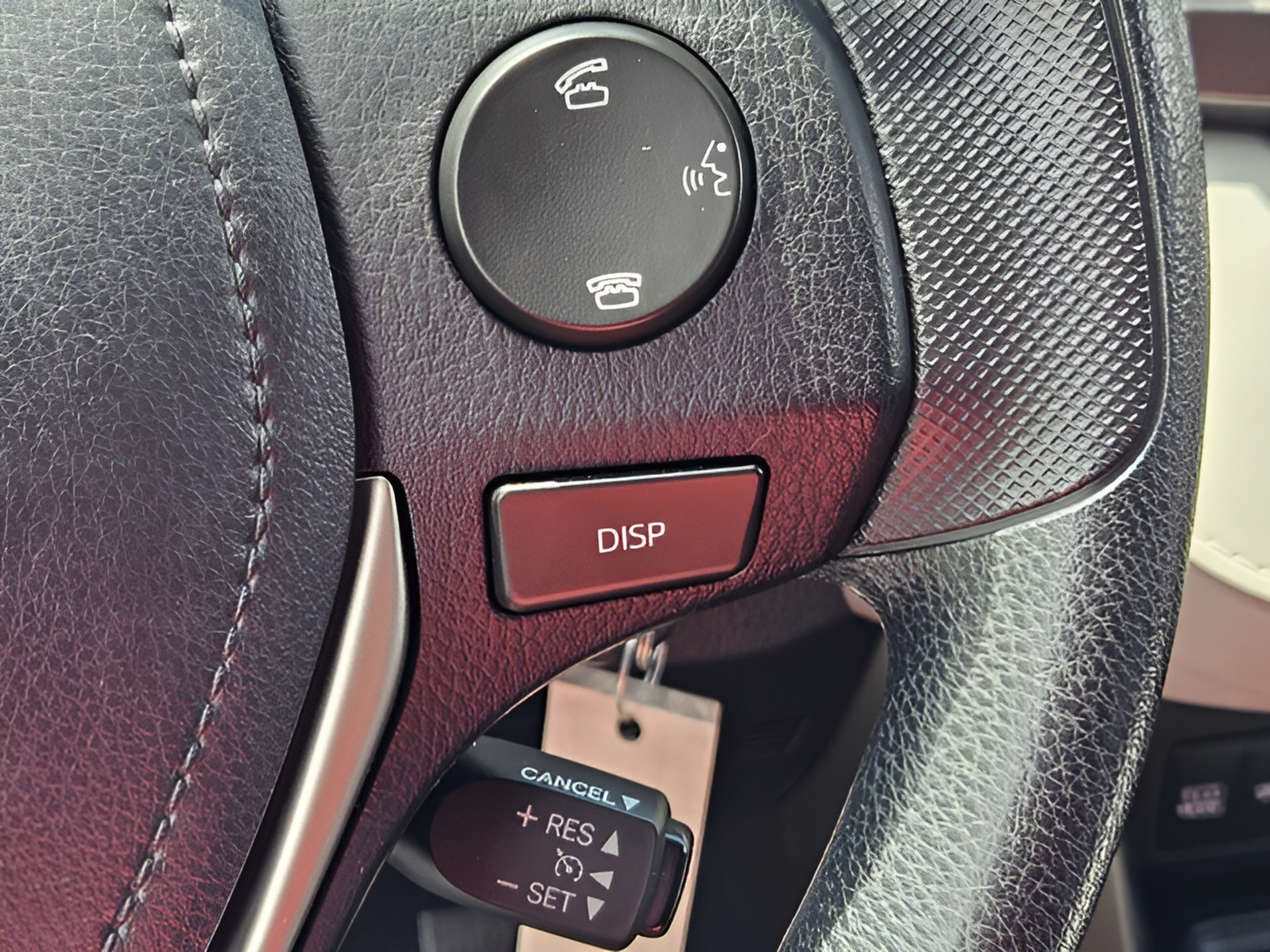 Used 2015 Toyota RAV4 LE FWD image 21