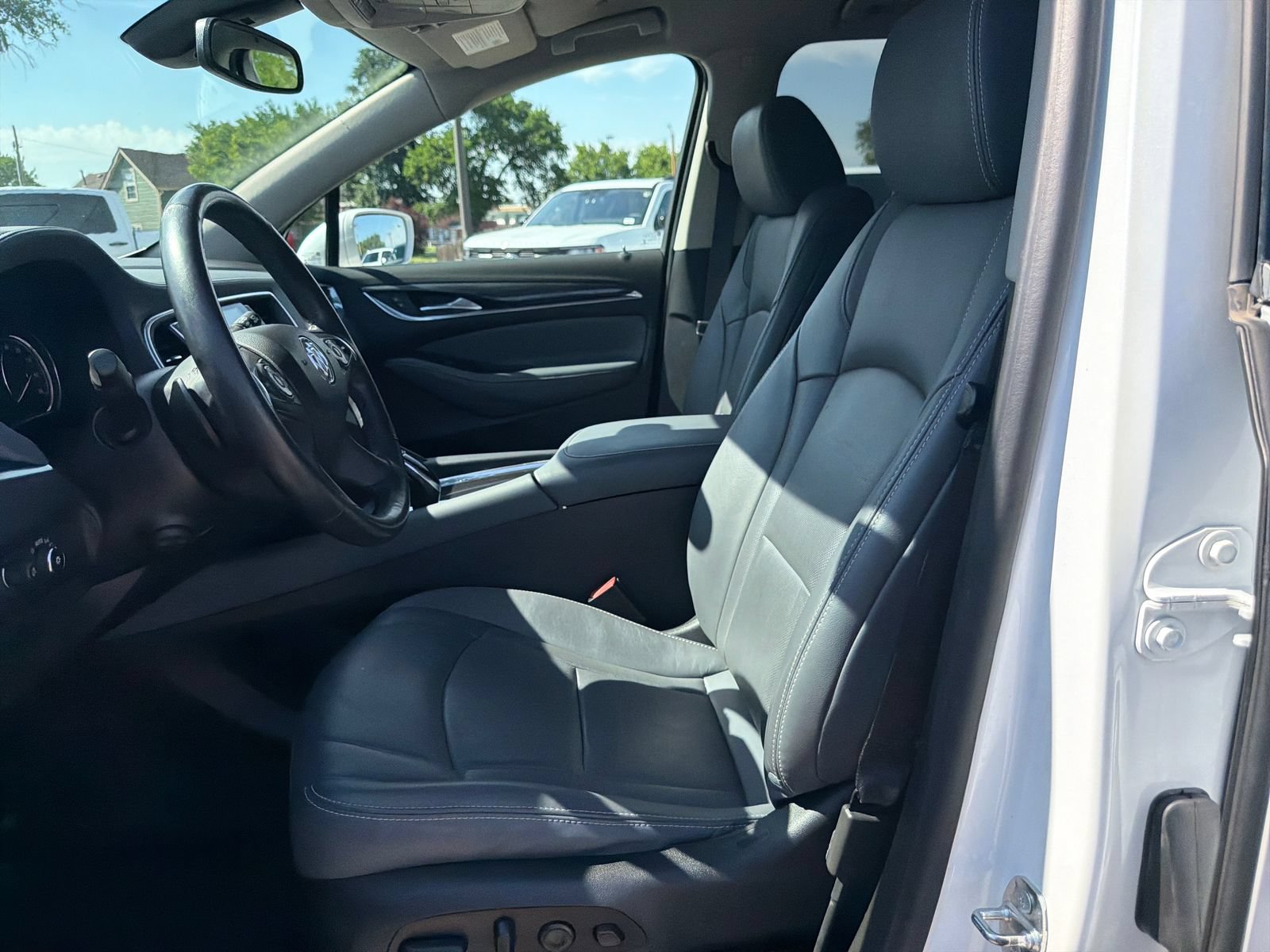 Used 2020 Buick Enclave Premium w/ Trailering Package, 5000 lbs. AWD/4WD image 14
