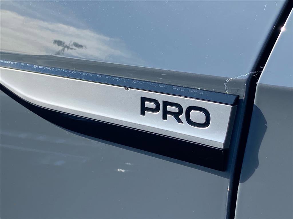 Certified 2023 Volkswagen ID.4 Pro image 5