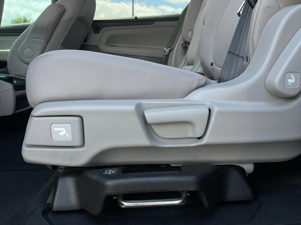Certified 2024 Honda Odyssey EX image 40