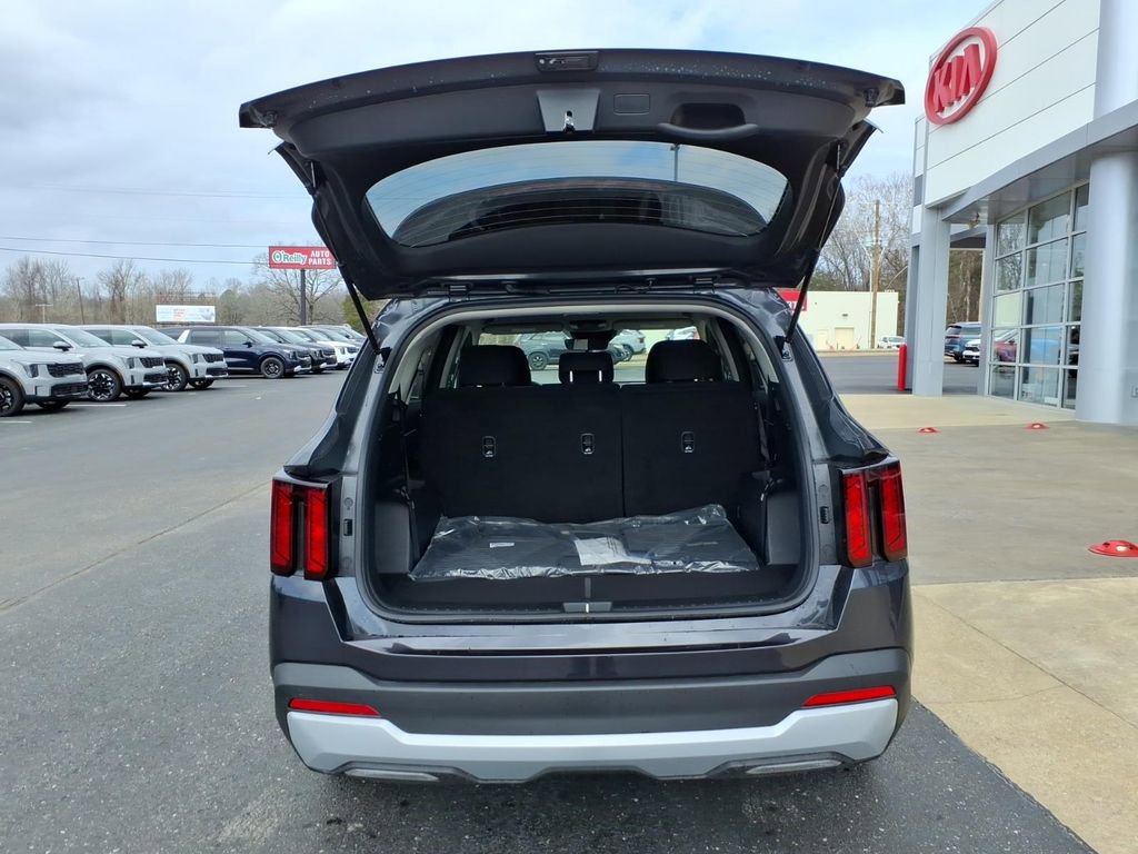 New 2026 Kia Sorento LX FWD image 6