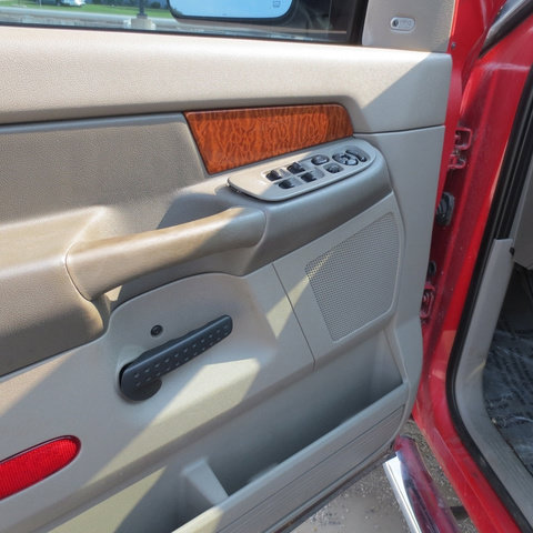Used 2007 Dodge Ram 2500 Truck Laramie w/ Protection Group AWD/4WD image 12