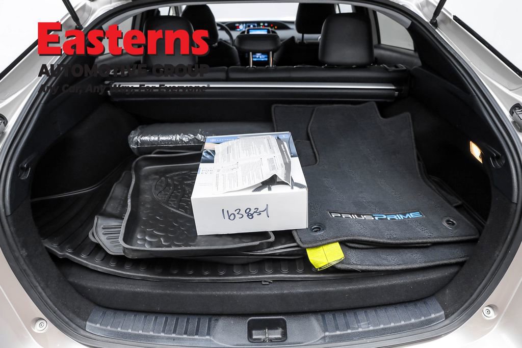 Used 2020 Toyota Prius Prime XLE image 9