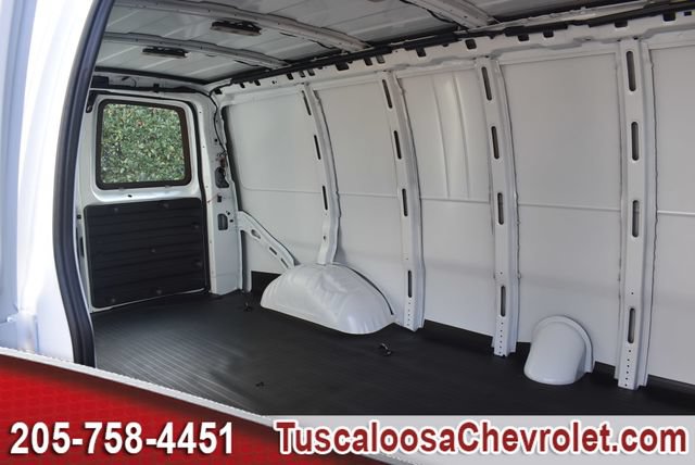 New 2025 Chevrolet Express 2500 Extended w/ Enhanced Convenience Package RWD image 16