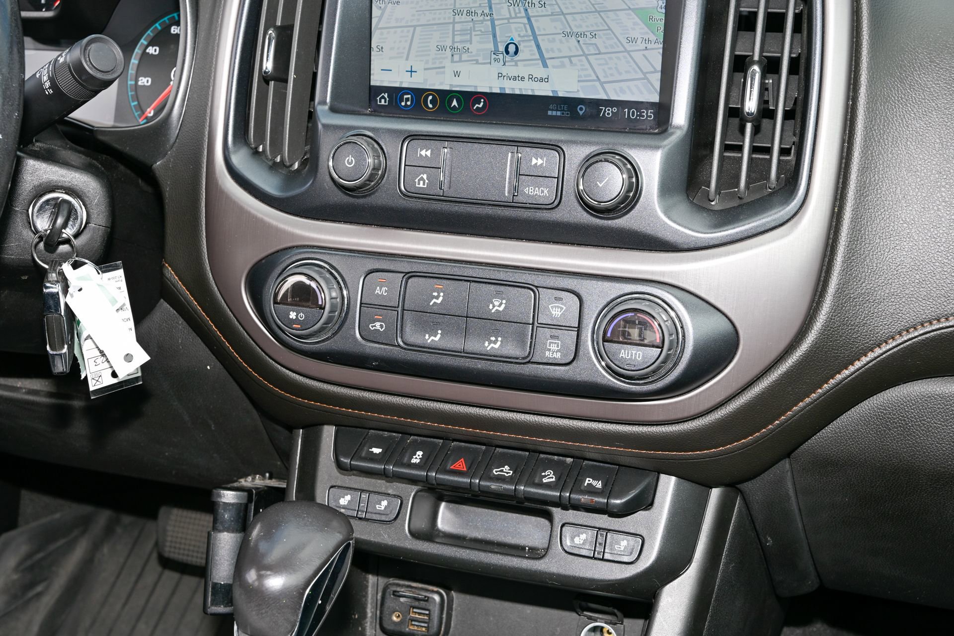 Used 2022 GMC Canyon AT4 image 22