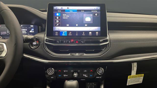 New 2026 Jeep Compass Limited image 30