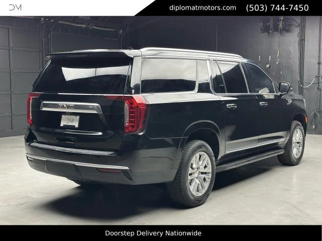 Used 2022 GMC Yukon XL Denali w/ Advanced Technology Package RWD image 7