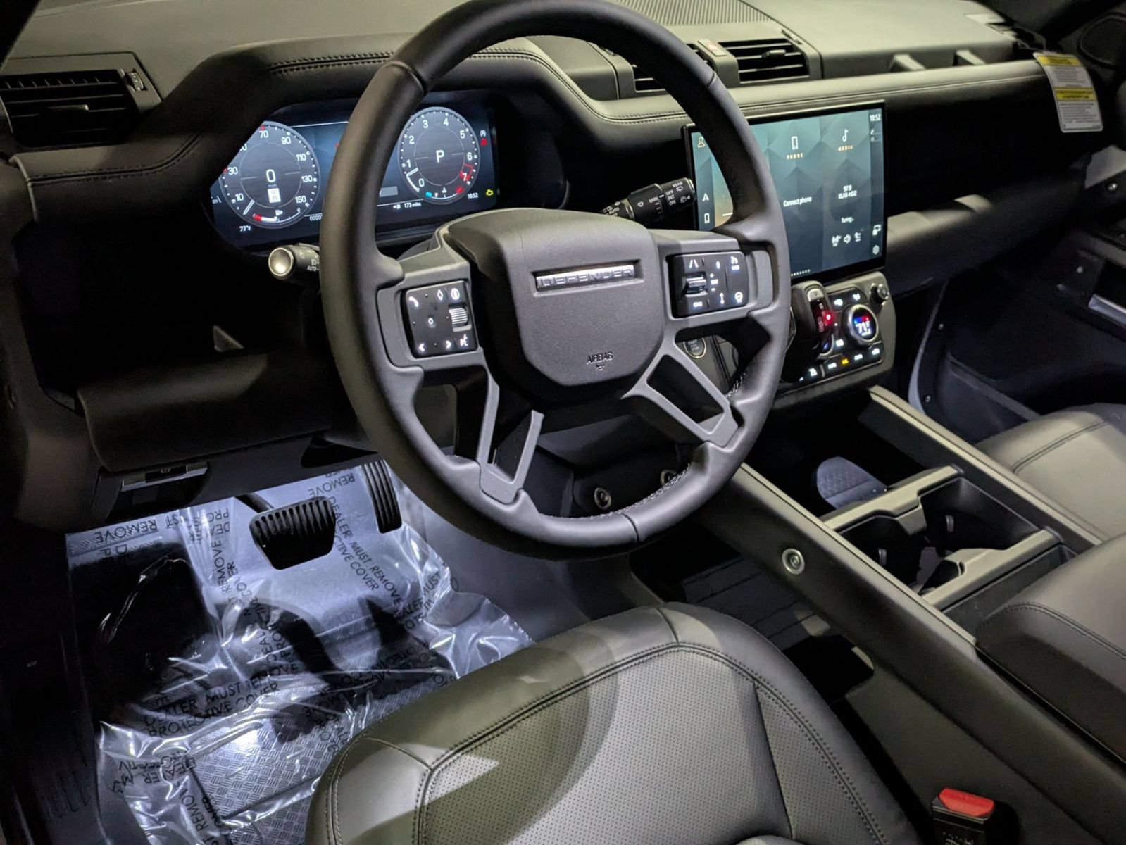 New 2026 Land Rover Defender 110 X-Dynamic SE AWD/4WD image 16