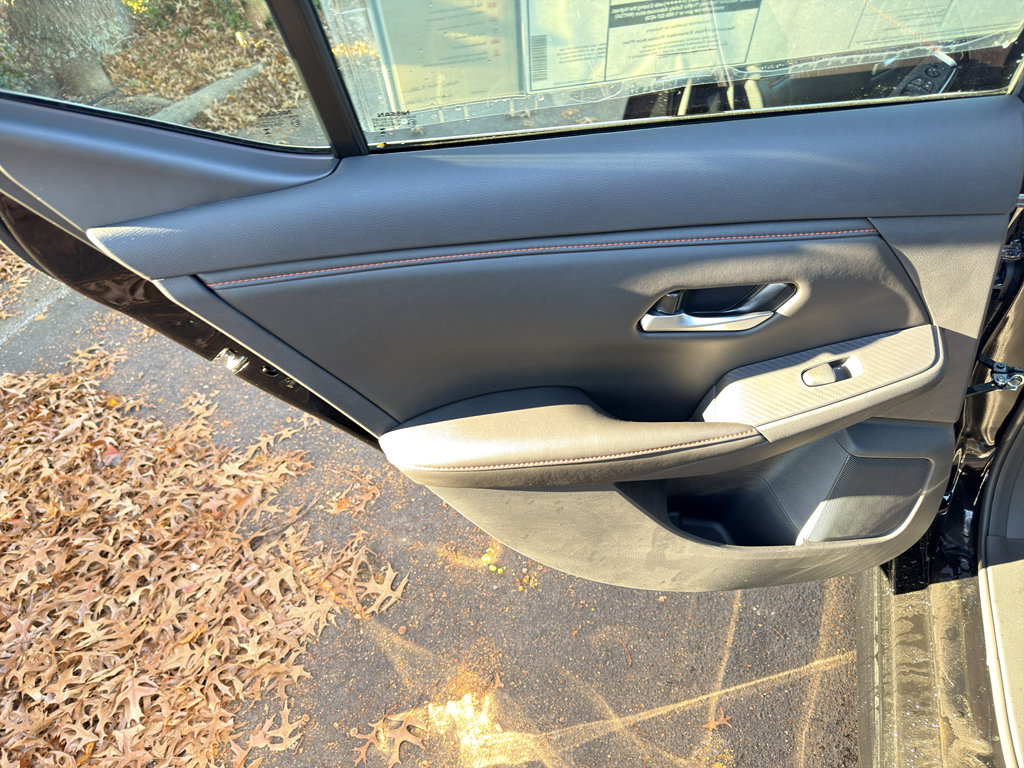 New 2025 Nissan Sentra SR image 30