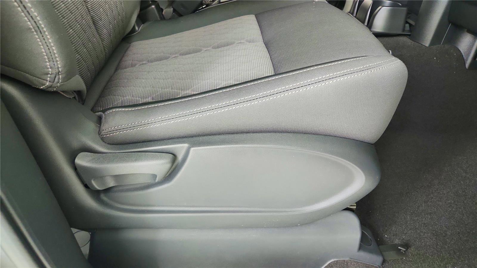 Certified 2024 Nissan Titan SV image 35