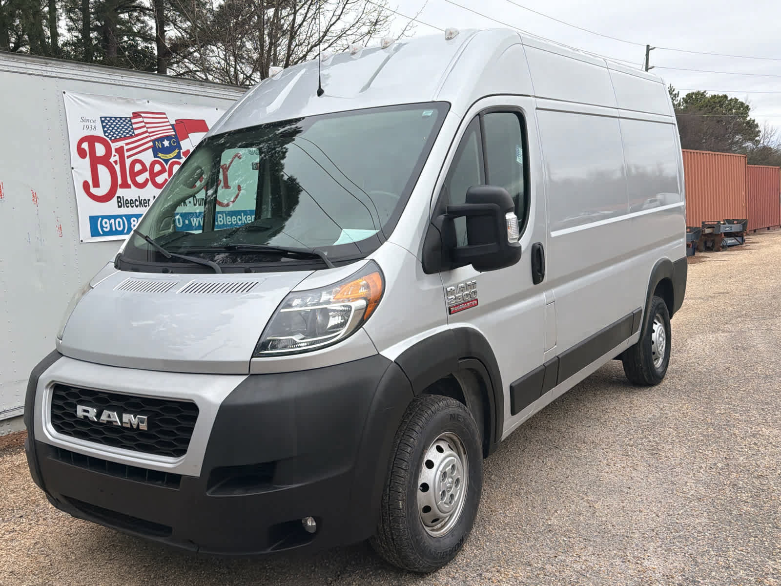 Used 2021 RAM ProMaster 2500 w/ Convenience Group FWD image 6