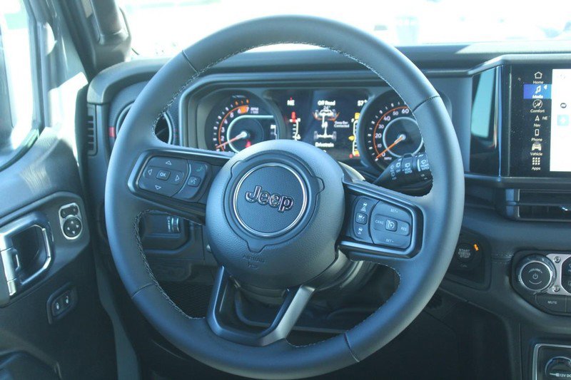 New 2026 Jeep Wrangler Unlimited Rubicon w/ Technology Group image 6