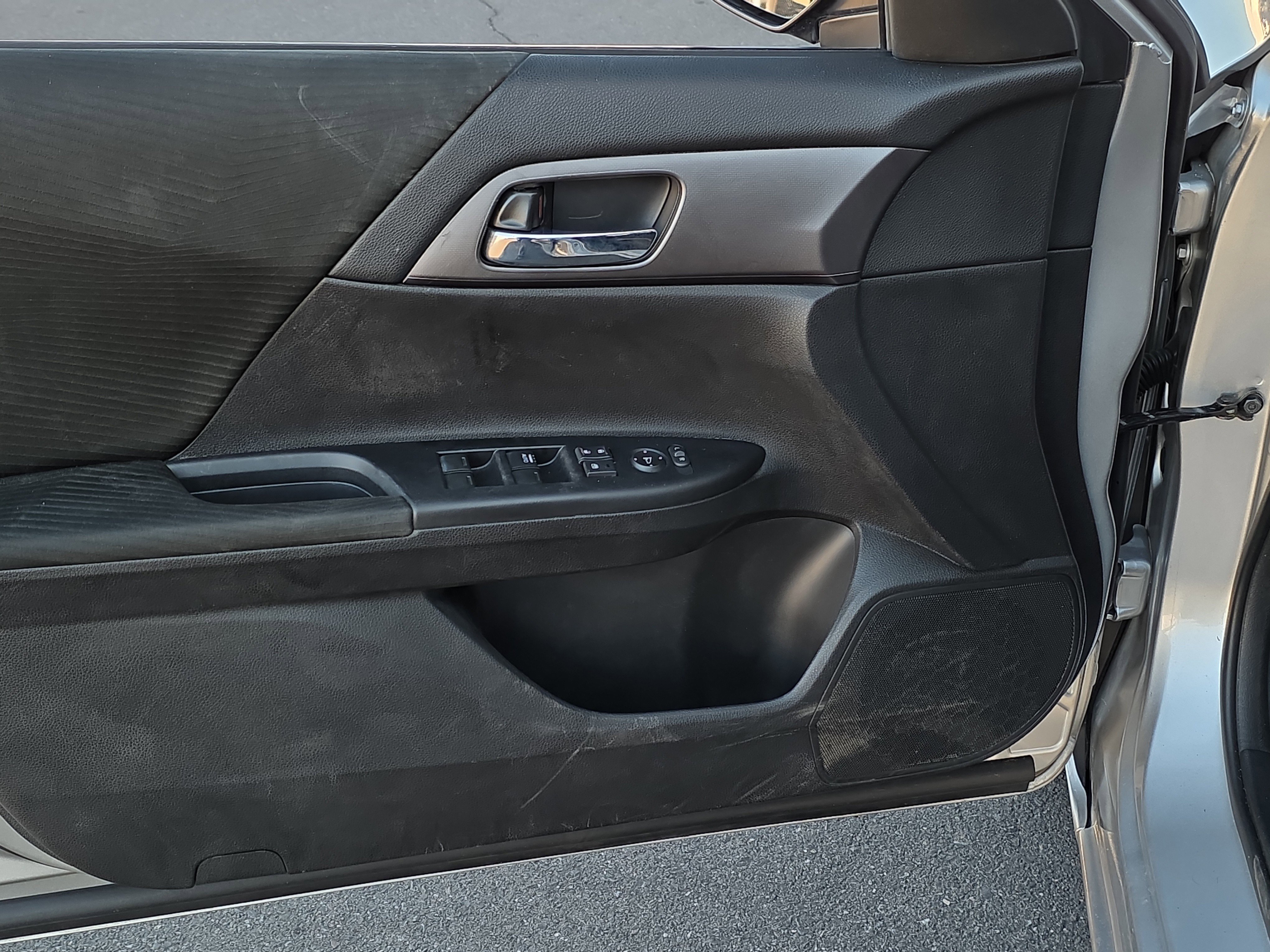 Used 2014 Honda Accord LX image 10