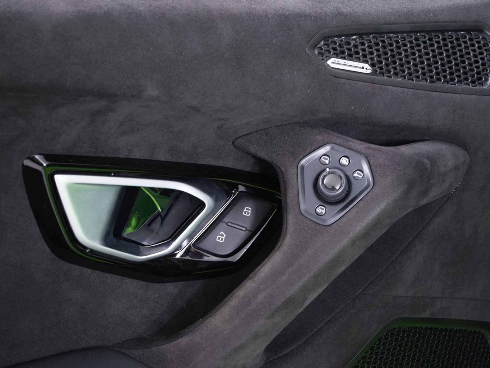 Used 2023 Lamborghini Huracan Tecnica image 30