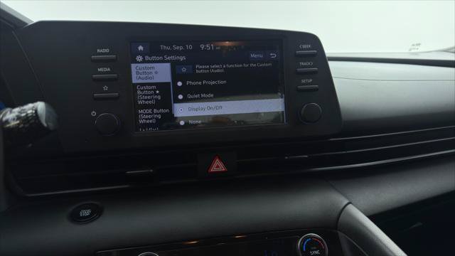 Used 2025 Hyundai Elantra Sport FWD image 38
