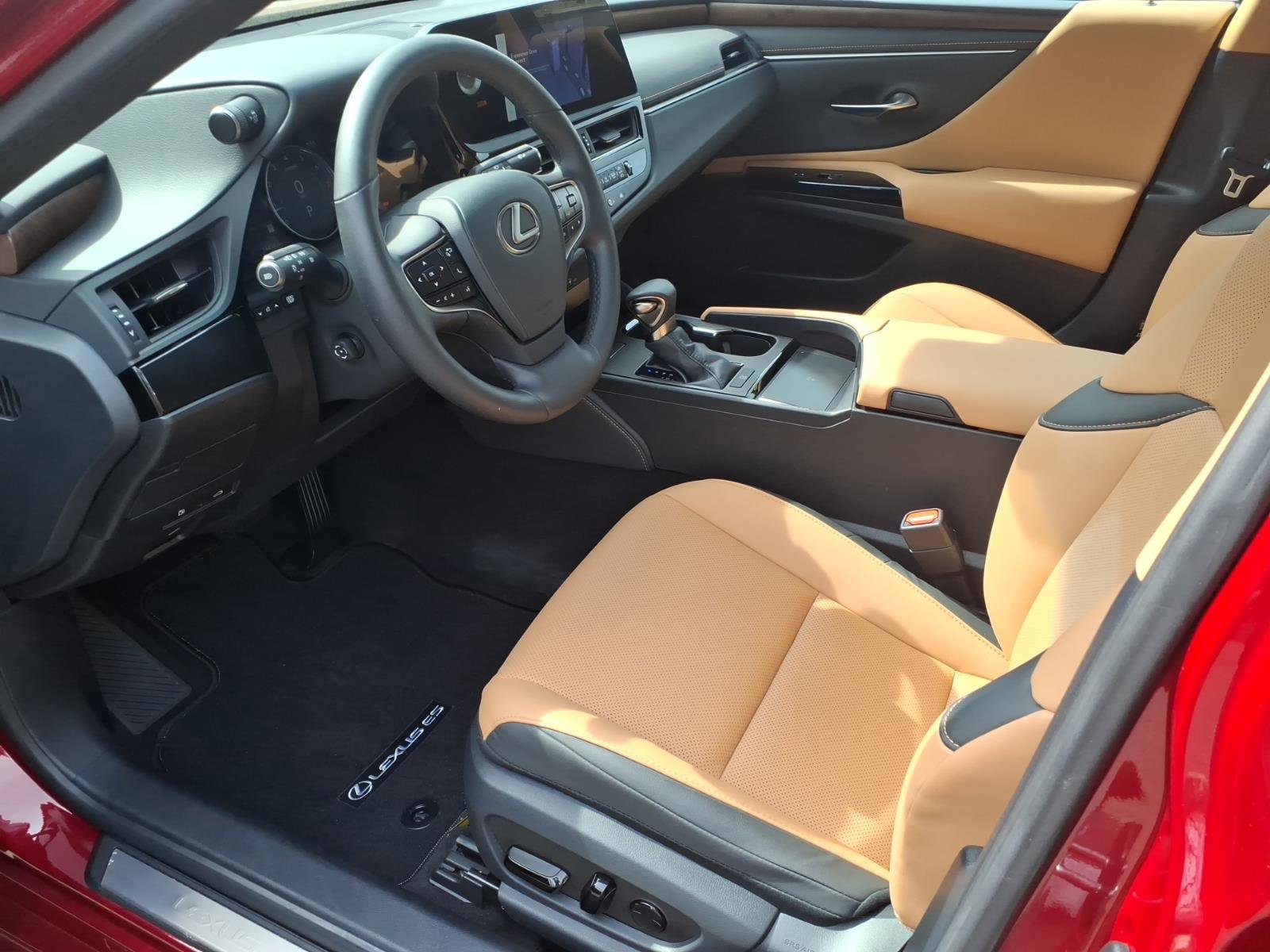 Certified 2024 Lexus ES 350 w/ Premium Package image 16