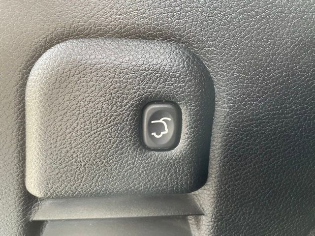 Used 2019 Jeep Grand Cherokee Altitude image 32