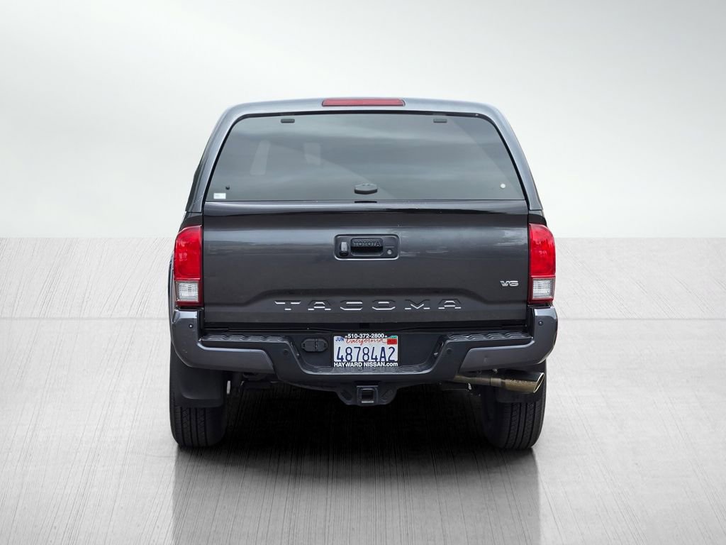 Used 2016 Toyota Tacoma TRD Sport RWD image 5
