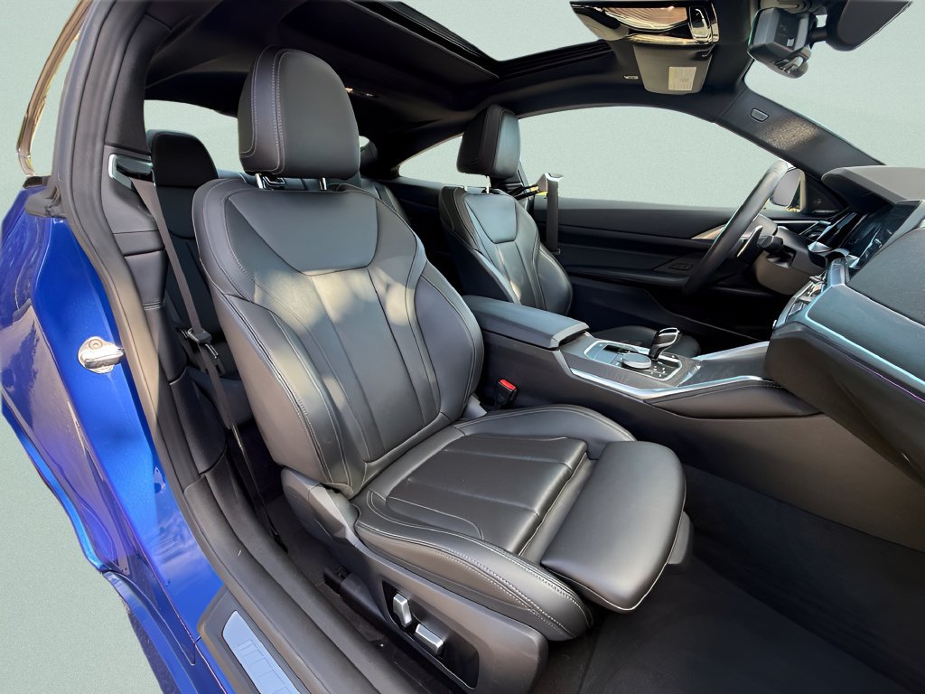 Used 2022 BMW 430i Coupe w/ M Sport Package RWD image 21