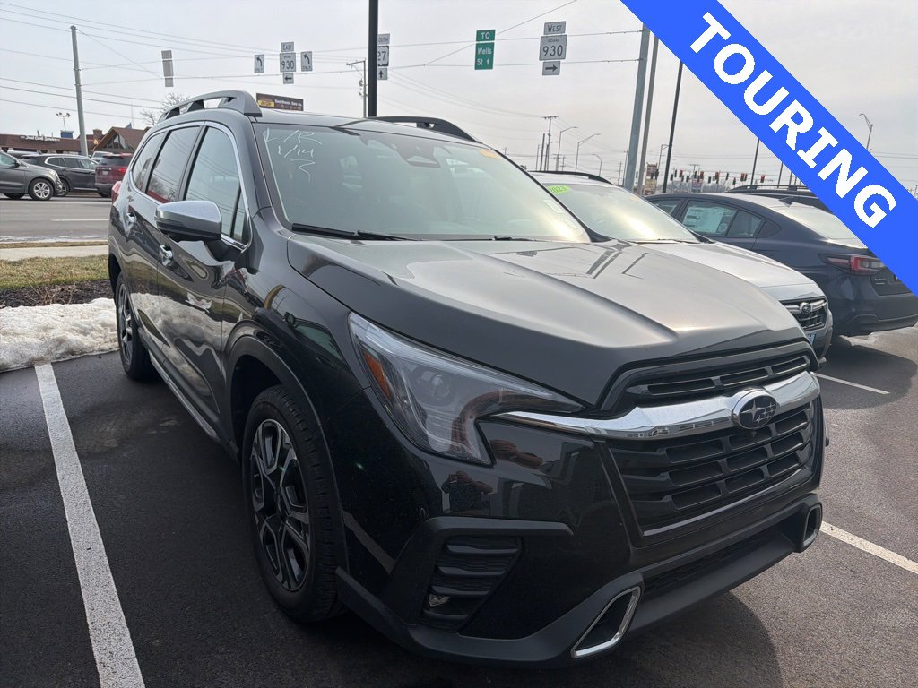 Used 2023 Subaru Ascent Touring image 1