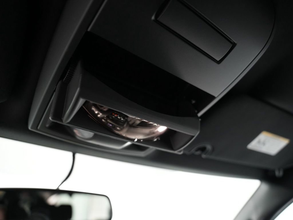 Used 2015 Dodge Grand Caravan SE image 41