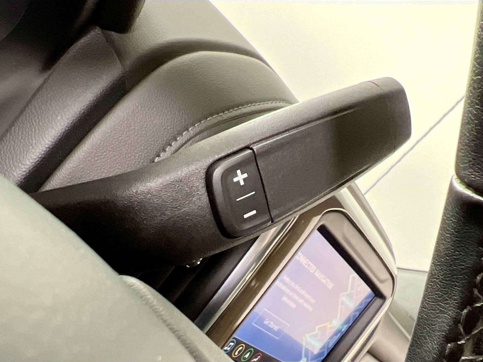 Used 2022 Chevrolet Silverado 2500 High Country w/ Z71 Off-Road Package image 16